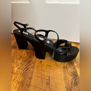 Steve Madden Platform Sandal
